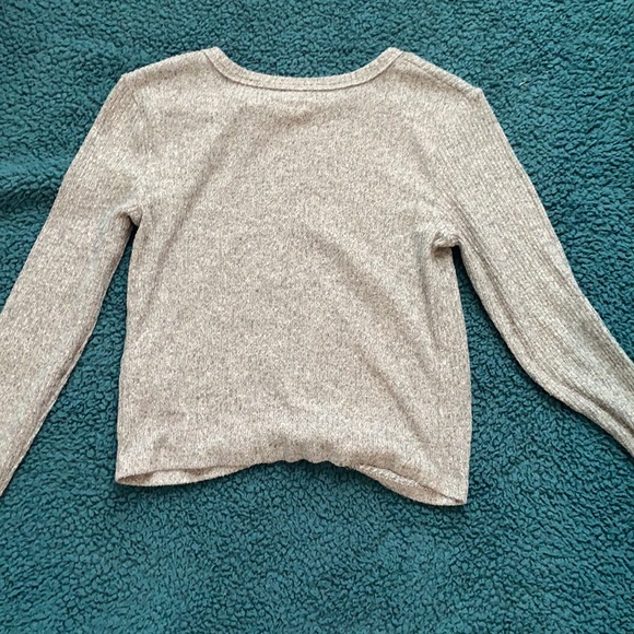 LIGHTLY WORN GRAY HOLLISTER SWEATER - Picture 2 of 2